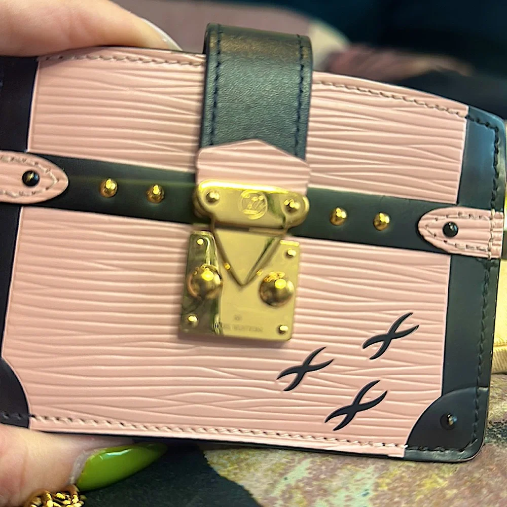 🎀 Louis Vuitton Rose Ballerine Epi Trunk multi cartes - Picture 15 of 15